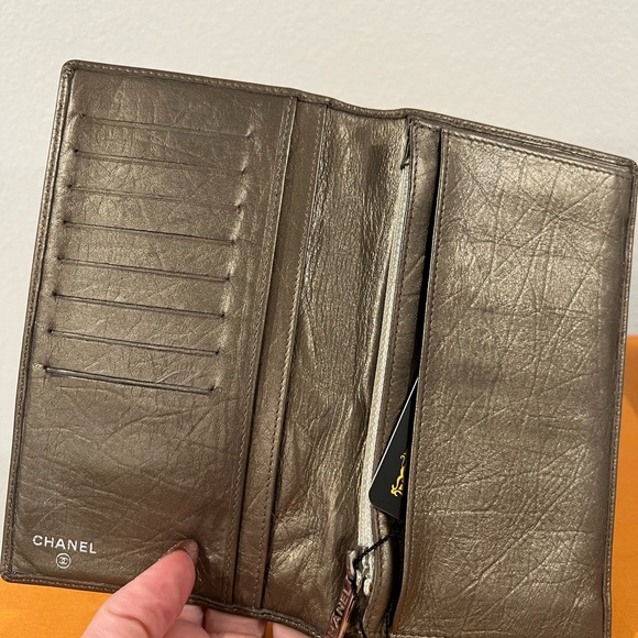 Chanel Bronze Long Wallet - Picture 5 of 6